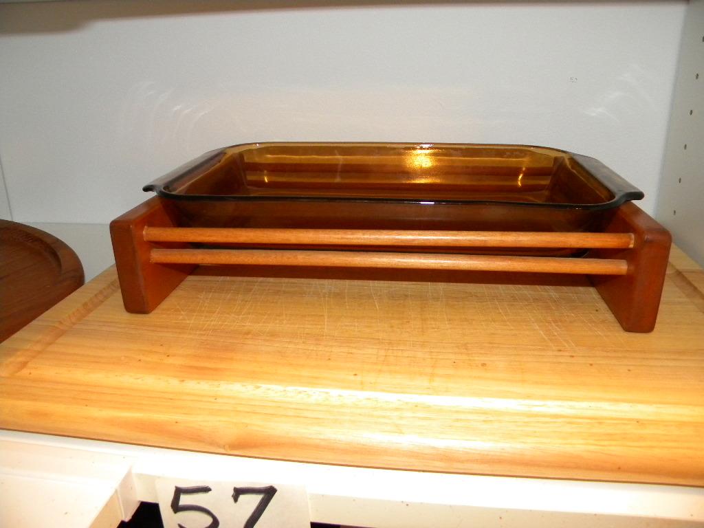 Assortment : Salad chopper And Glass cake pan with wooden holder ; Large wooden Cutting Board.