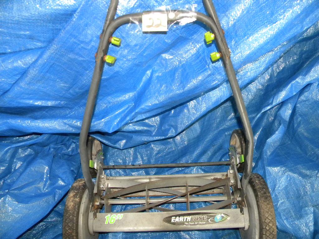 Earthward, Mechanical Push 16" Reel Lawnmower.