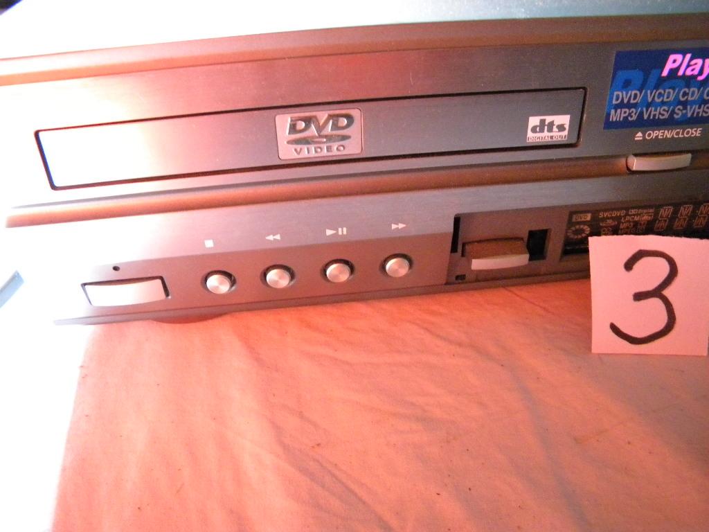 Samson Cd/dvd Player W/cd's. No Remote.