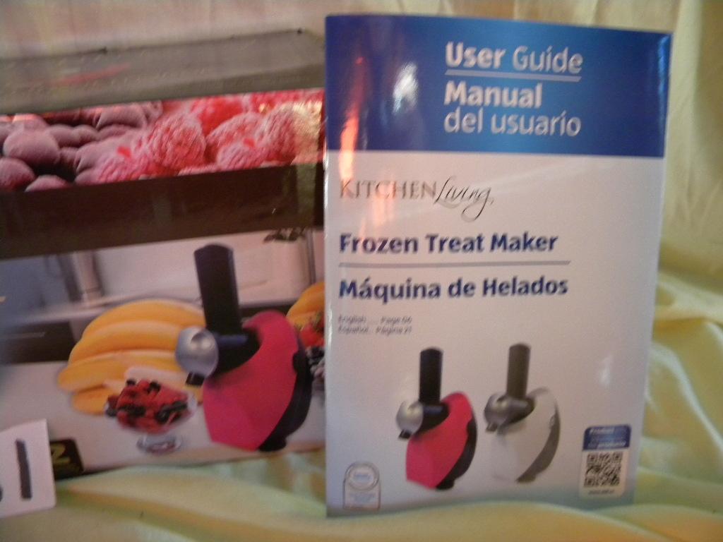 Frozen Treat Maker, W/4 Glasses, Box.