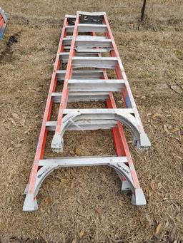 (1) 8ft & (1) 6ft Fiberglass Ladders
