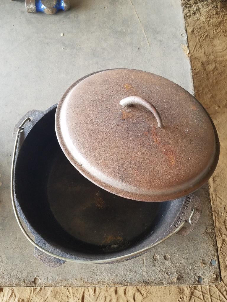 Dutch Oven W/ Lid