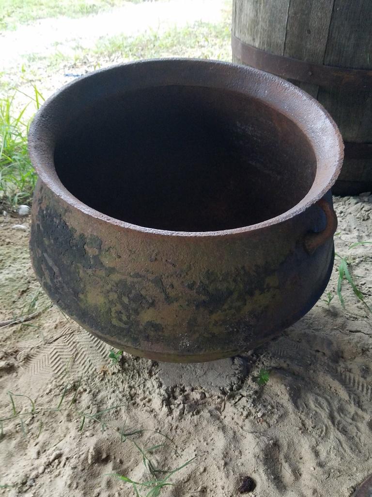 15gal Cast Iron Pot