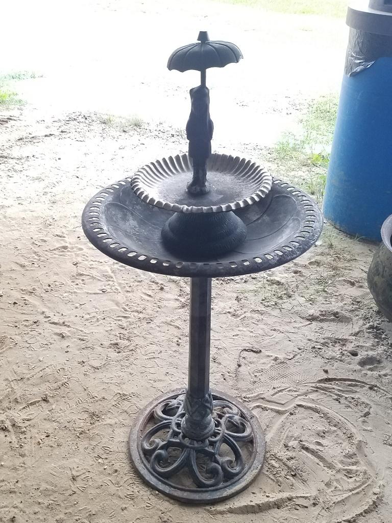 Iron Bird Bath