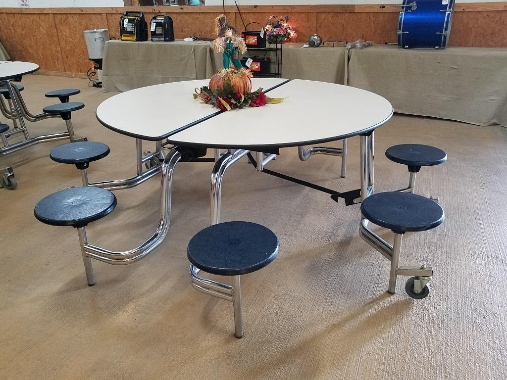 Round Cafeteria Tables W/ 8 Seats