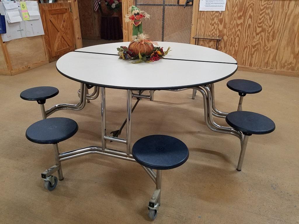 Round Cafeteria Tables W/ 8 Seats