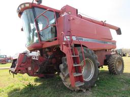 1999 Case 2388 Combine