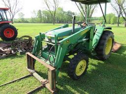 JD 970 Tractor w/440 loader,