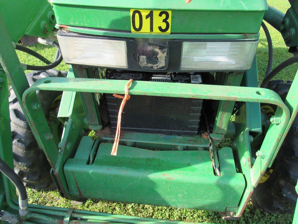 JD 970 Tractor w/440 loader,