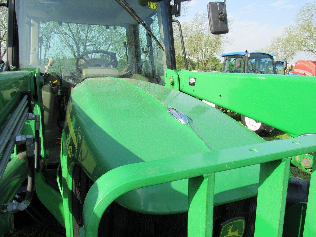 JD 6330 w/673 loader bucket & hay spear 4X4