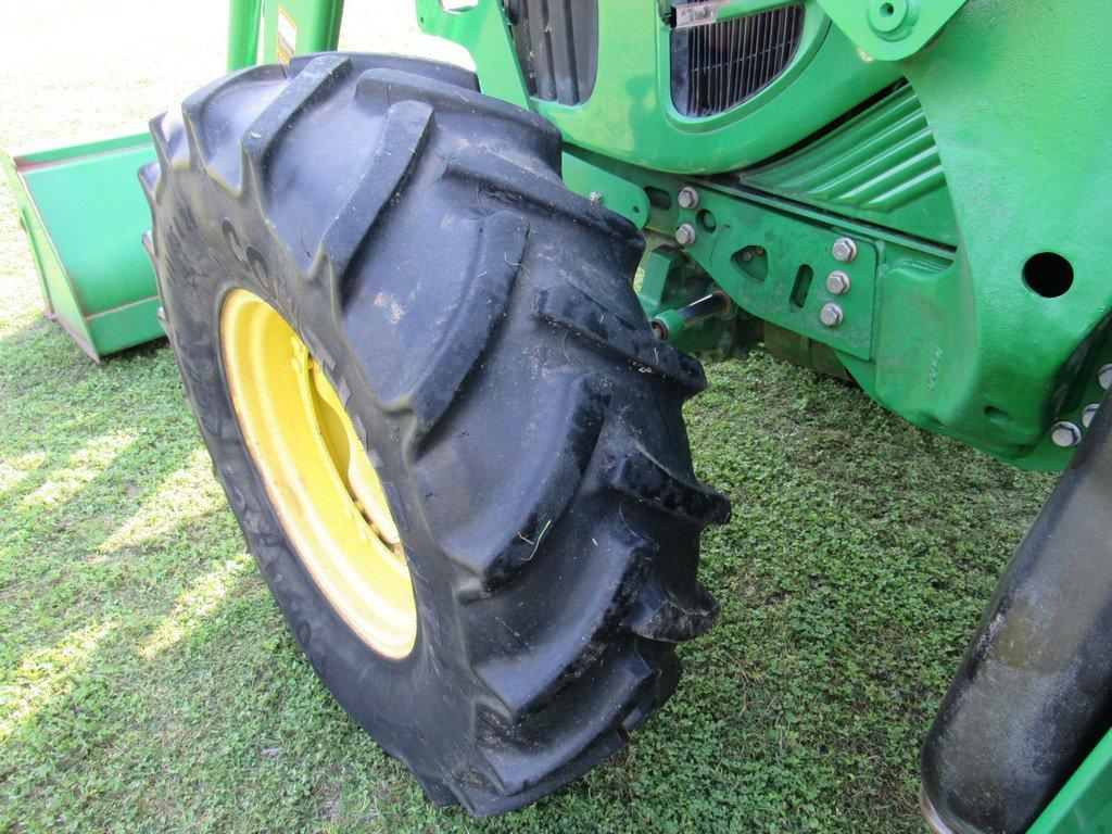 JD 6330 w/673 loader bucket & hay spear 4X4