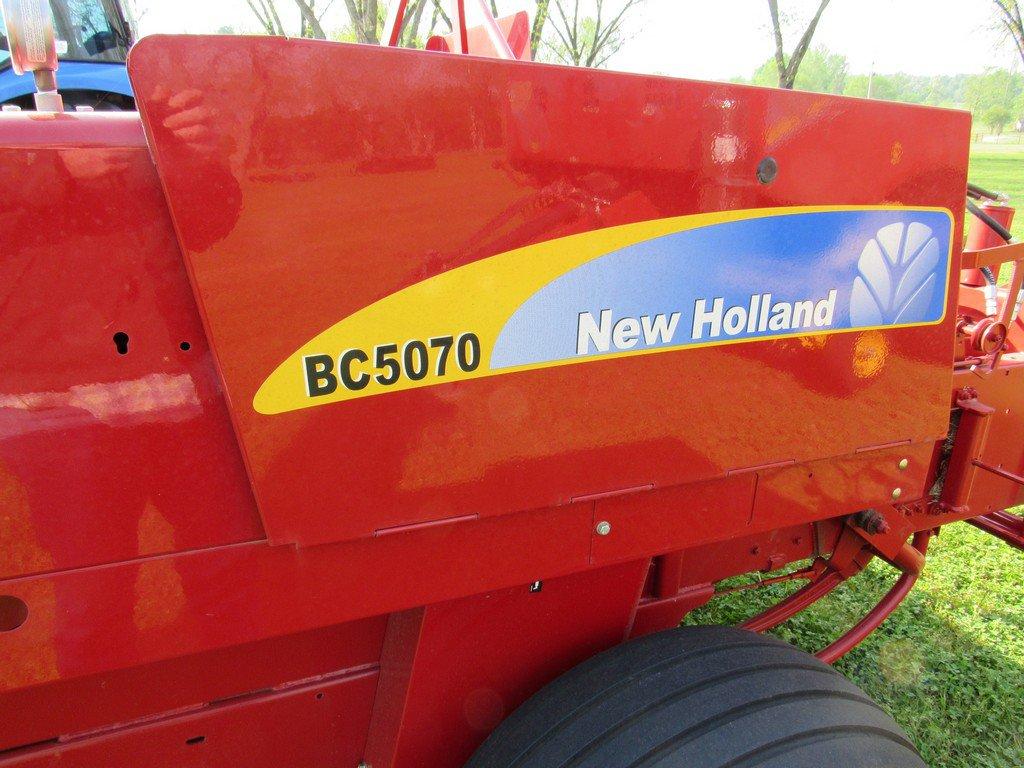 NH BC5070 square baler