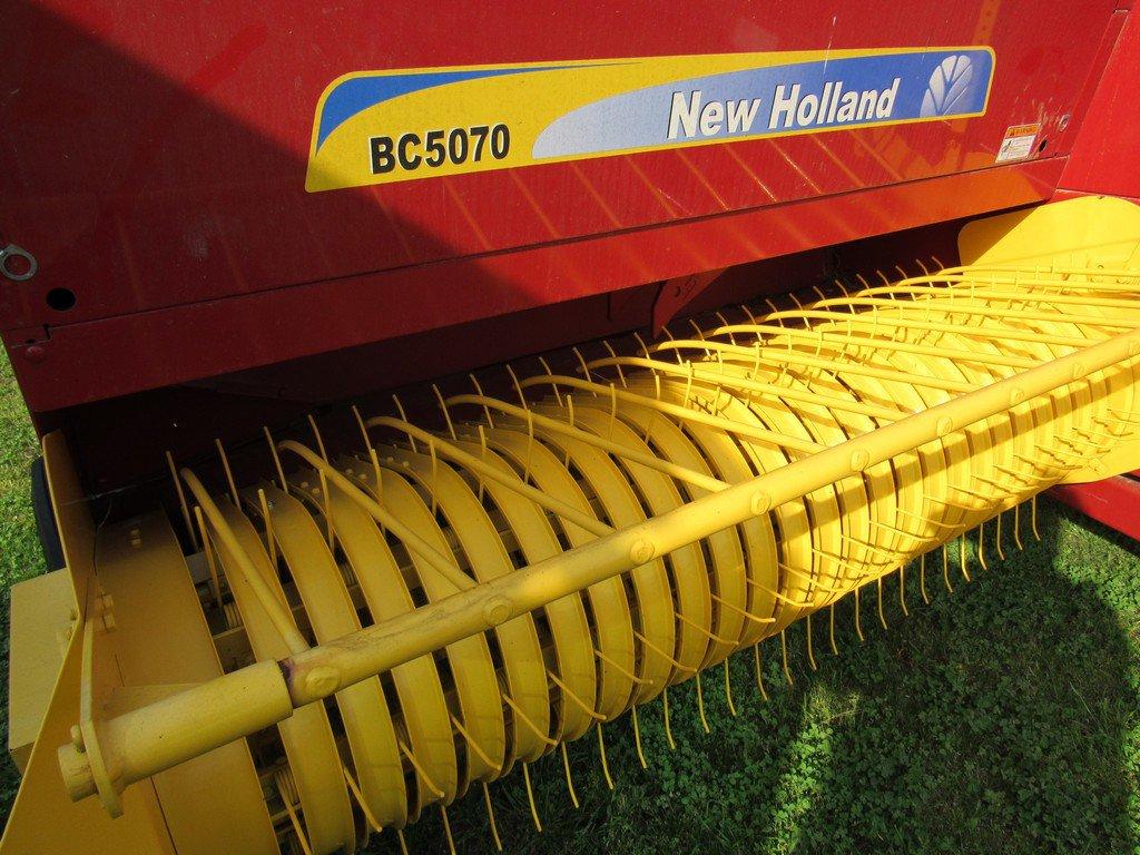 NH BC5070 square baler