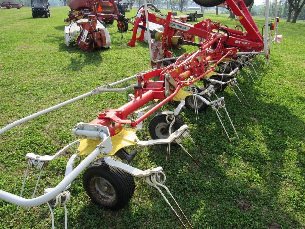 Pottinger HIT 8.91T 30' Tedder