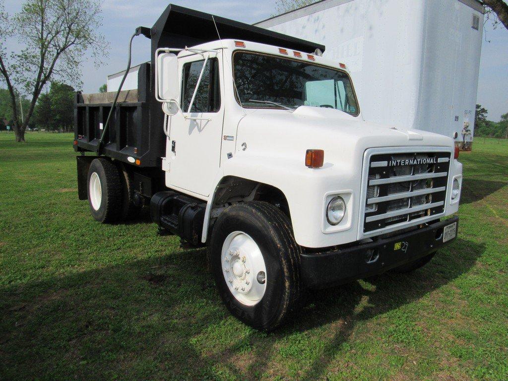 1983 International Dump Truck