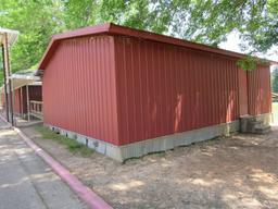 Portable Building 24' X 32'