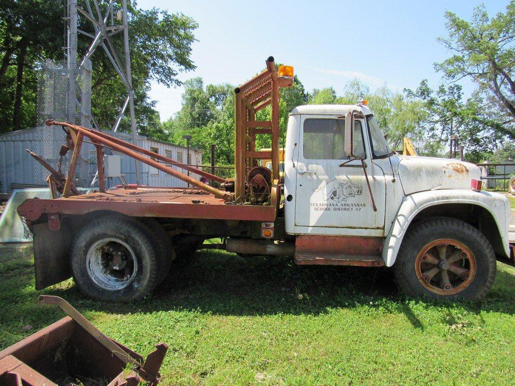 1969 International Wrecker Truck