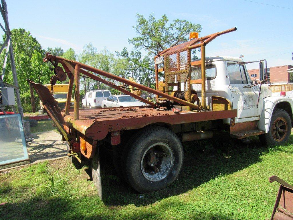 1969 International Wrecker Truck