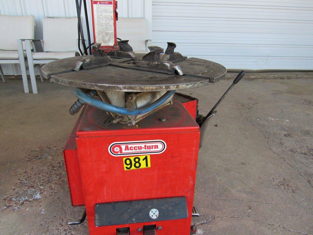 Accu-turn 3602 tire changer