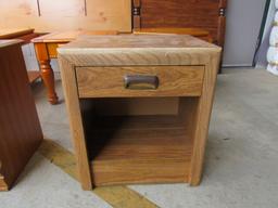 Full & twin headboard, 2 night stands, 3 end table