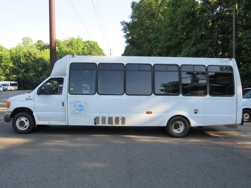 2007 Ford E450 16 Passenger Transit Van