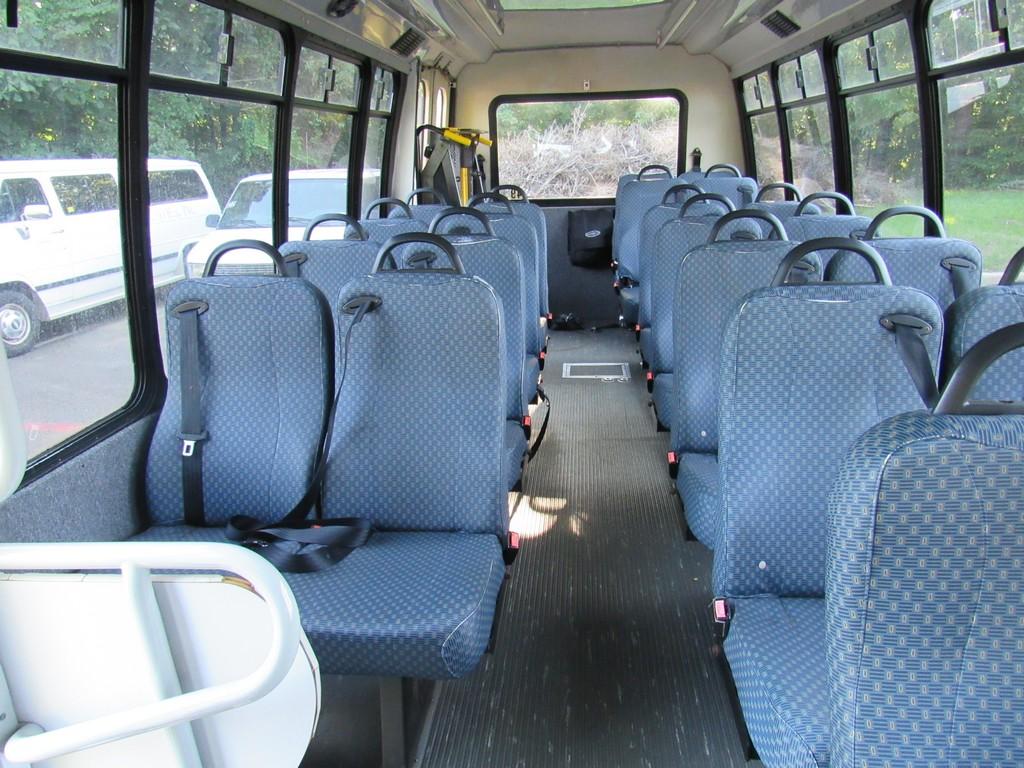 2007 Ford E450 16 Passenger Transit Van