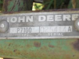 John Deere P7100  2 row planter