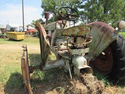 Oliver rowcrop tractor SALVAGE