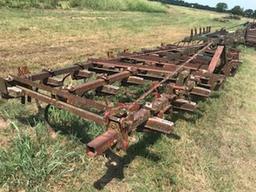 Field cultivator