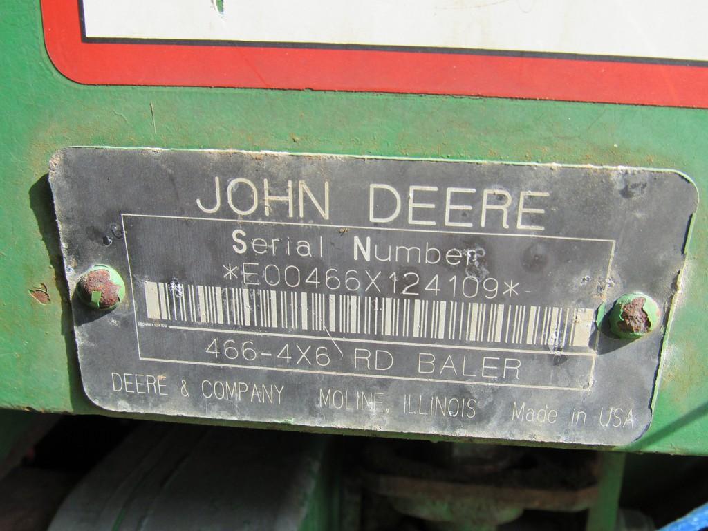 John Deere 466  baler w/Monitor