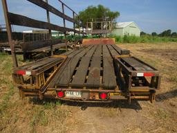 33' Yellow tri axle trailer w/dovetail NO TITLE