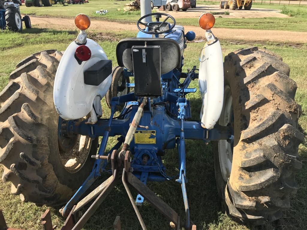 Ford 3000 Diesel Tractor w/power steering