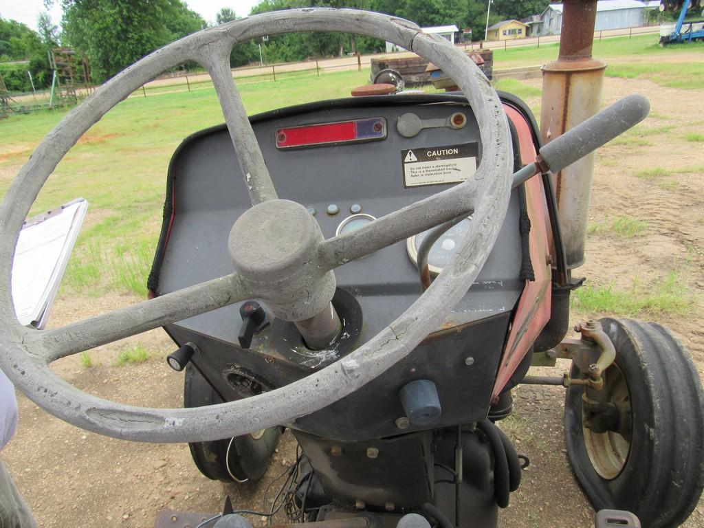 Massey Ferguson 261 Diesel Tractor SALVAGE