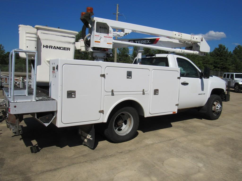 2012 Chevrolet Silverado 3500HD CC