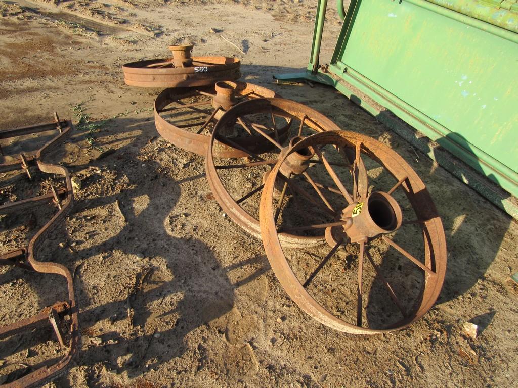 Iron wagon wheels (4)