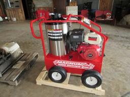 Magnum 4000 series pressure washer