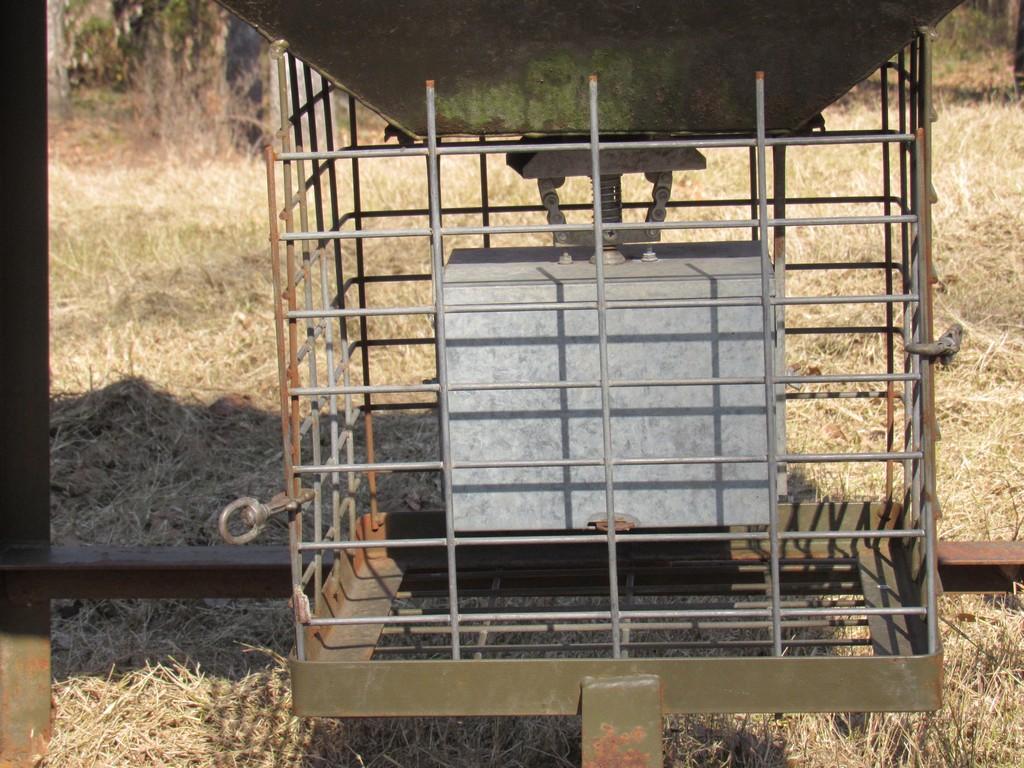 Texas Wildlife Supply 1000lb Deer Feeder