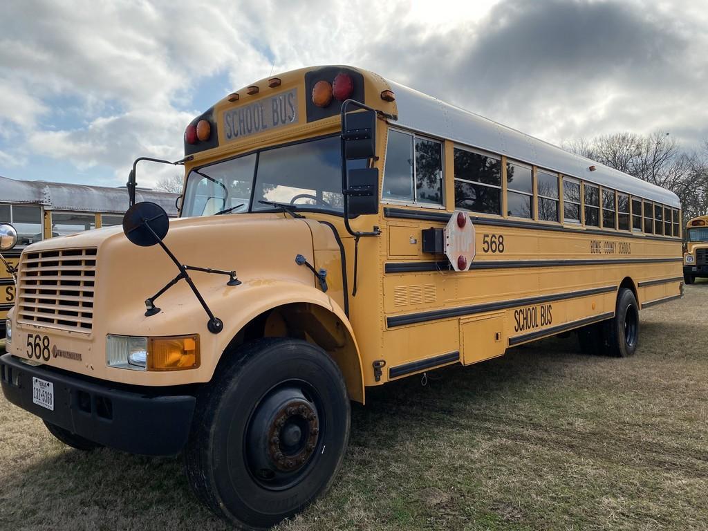 1996 Navistar 3800