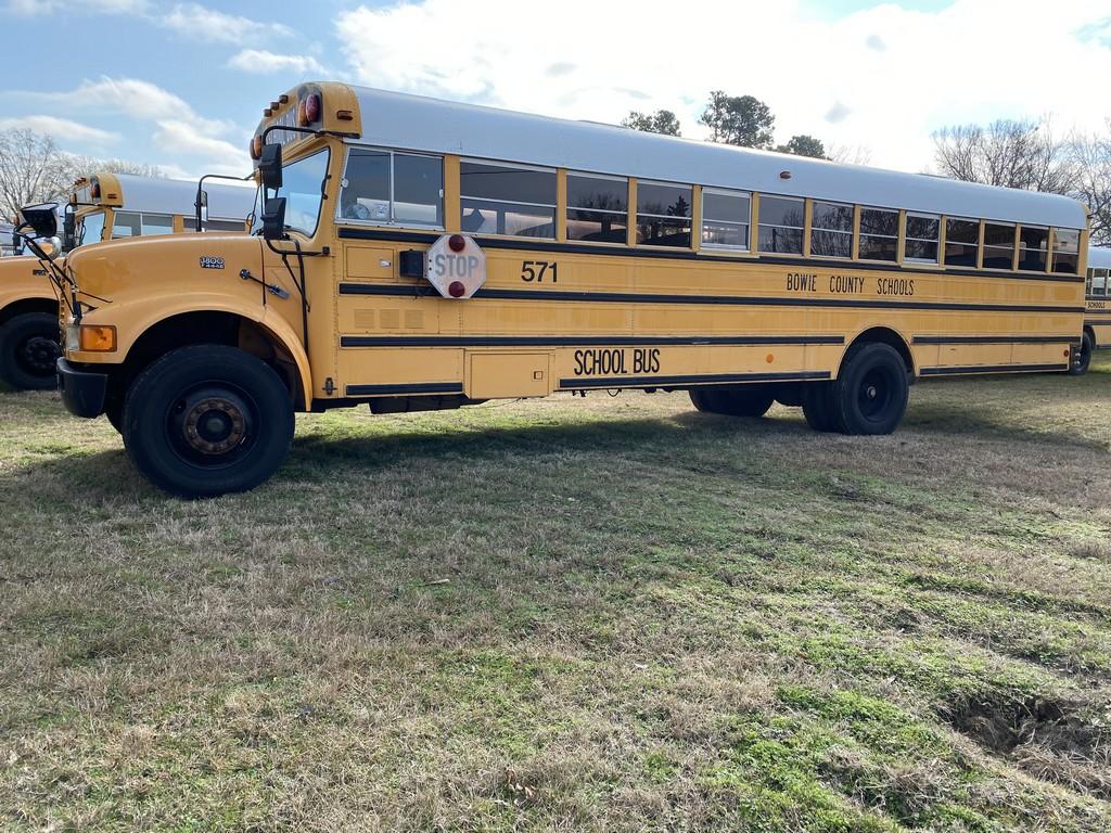 1996 Navistar 3800