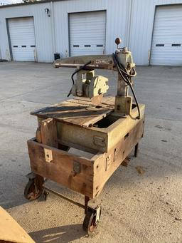 DeWalt Radial Arm Saw