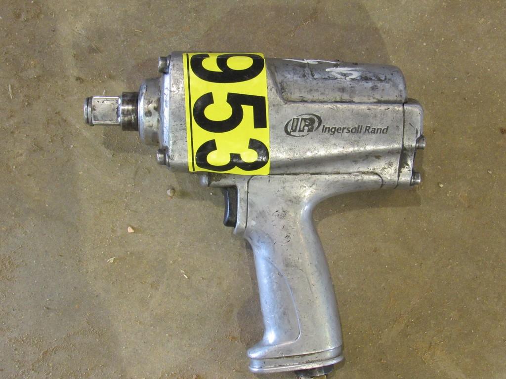 Air impact wrench