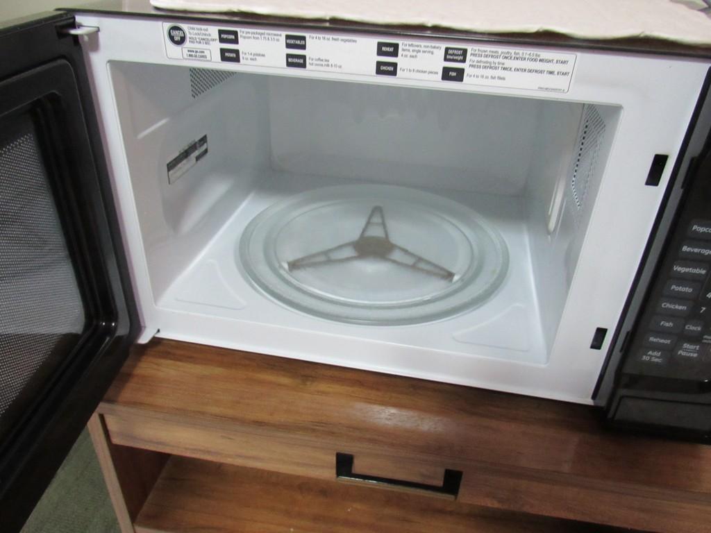 GE microwave & cart