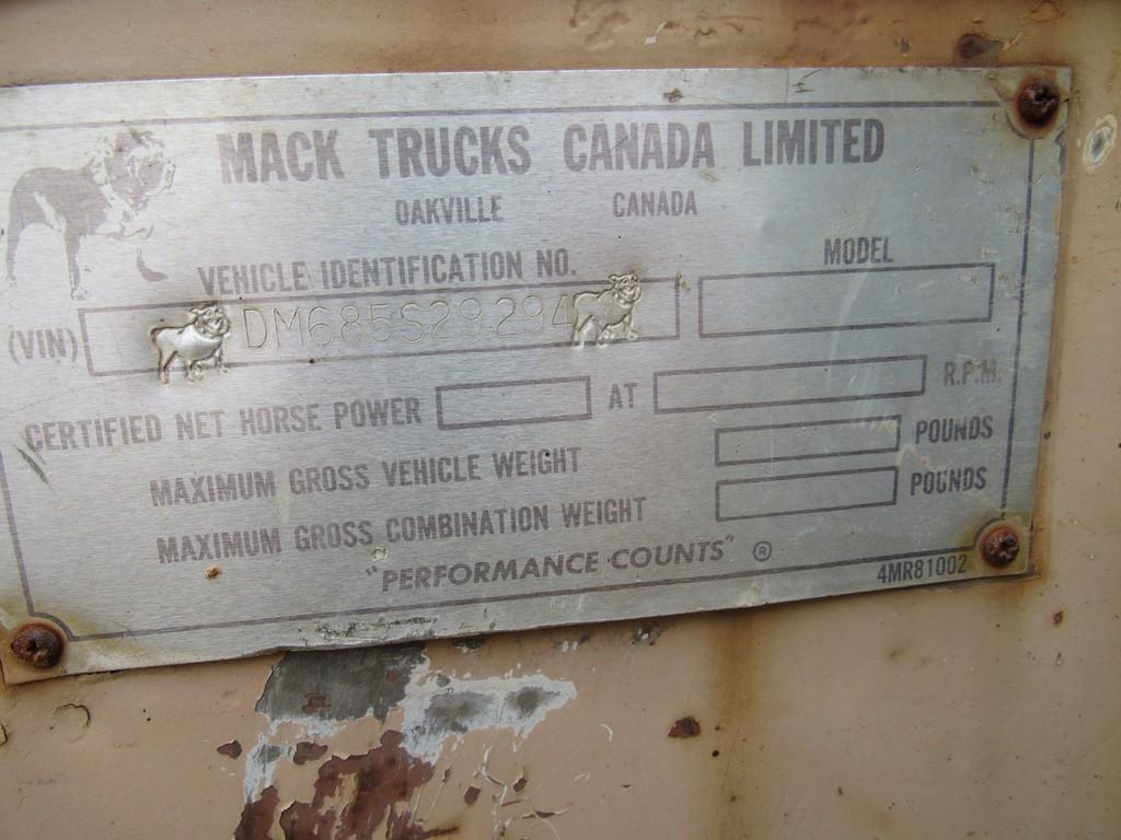 Mack truck w/prentice 410 ex log loader SALVAGE