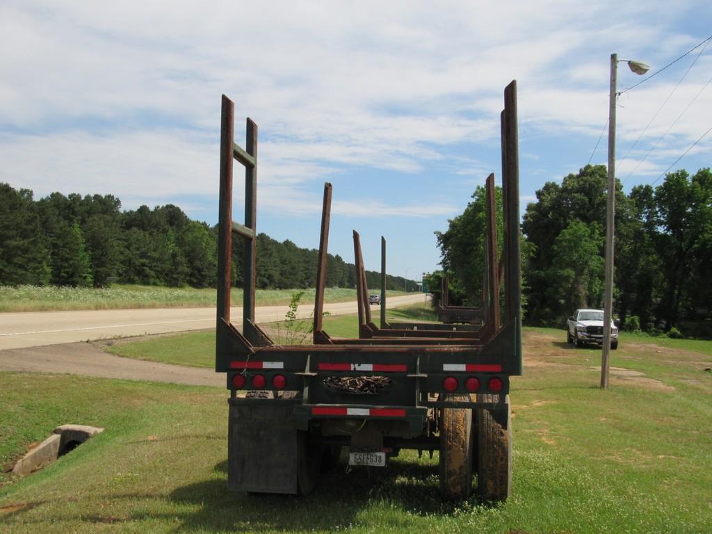 40' 4 Bunk log trailer NO TITLE