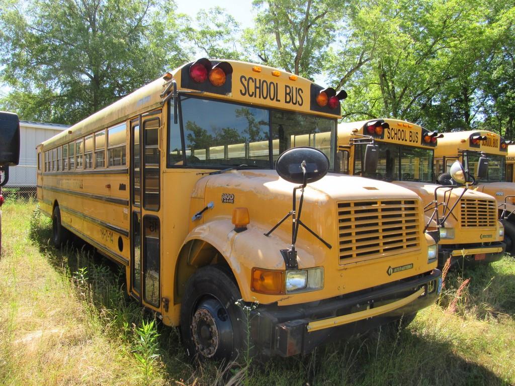 1998 Amtran Navistar International