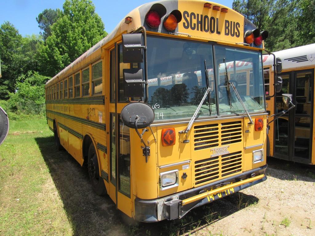 2002 Thomas Built Bus