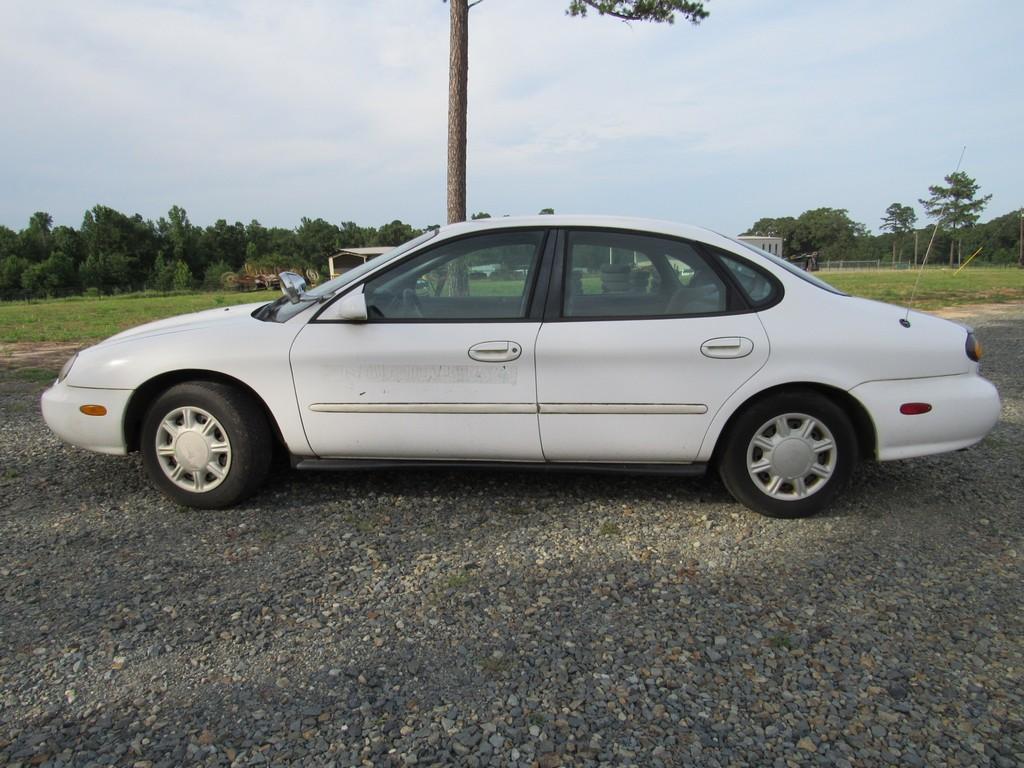 1997 Ford Taurus