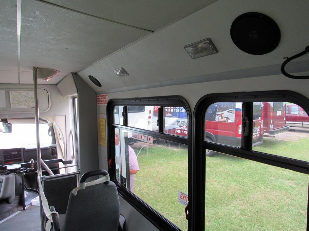 2009 Chevrolet Bus