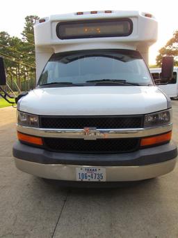 2010 Chevrolet 4500 Glaval Bus