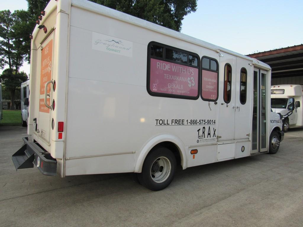 2010 Chevrolet 4500 Glaval Bus